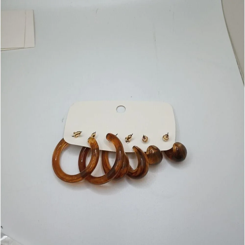 BROWN marble resin chunky hoop earrings - Picture 8 of 8